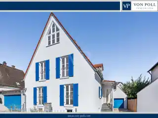 Extensively Renovated Detached Home in Karlsfeld