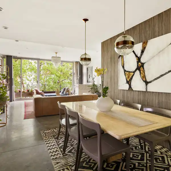 BOUTIQUE CONDO LIVING IN CARROLL GARDENS