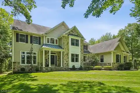 Elegant Colonial Estate on Private 3 Acres