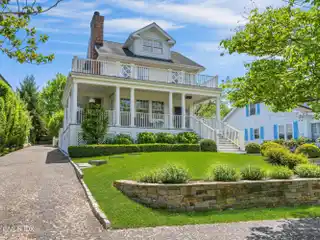 Beautifully Updated Home in Old Greenwich