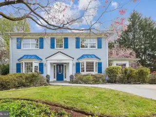 Classic Meets Modern in Prime Location