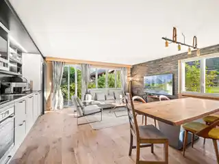 Charming Apartment with Warm Ambiance