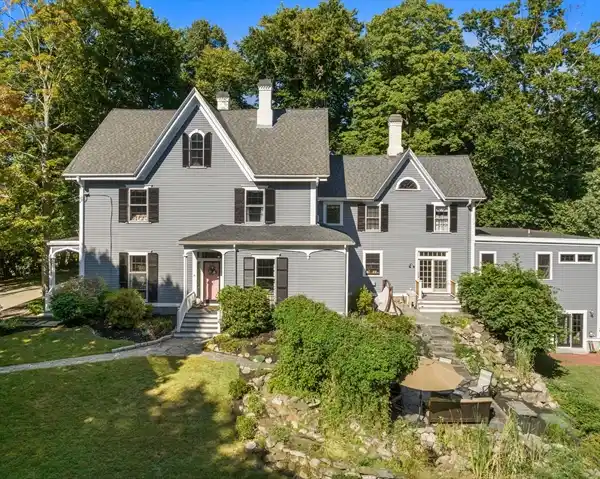 MAJESTIC AND UPDATED CIRCA 1847 VICTORIAN HISTORIC HOME