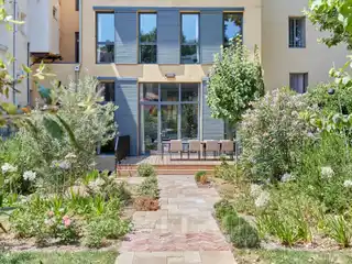 Elegant Property in a Beautiful Garden Setting