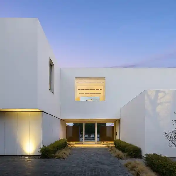 ARCHITECTURAL MASTERPIECE WITH PRIVATE COURTYARD AND SPA-LIKE AMENITIES