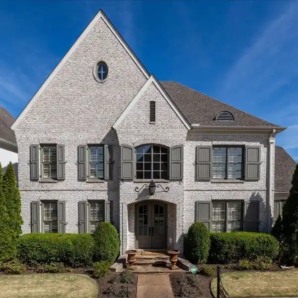 EXQUISITE CUSTOM HOME
