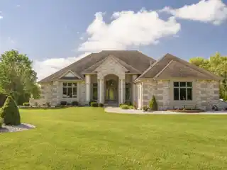 Exquisite and Inviting Ranch Home