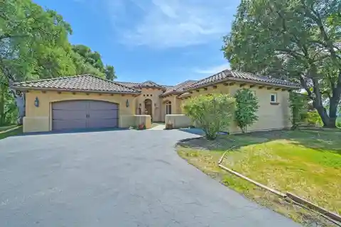 One of the Original Darkhorse Custom Homes