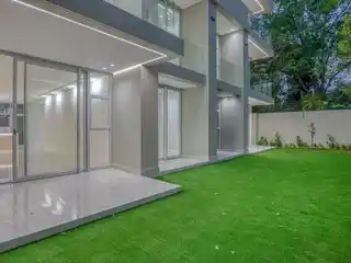 Melrose Estate Luxury Garden Apartment