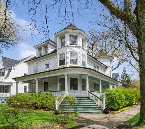 BEAUTIFUL HOME ON A PROMINENT CORNER