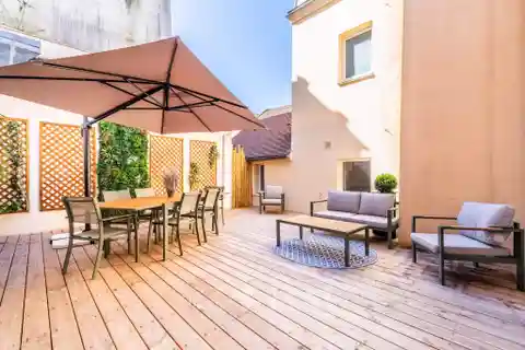 Beautifully Appointed Duplex Apartment