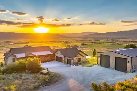 Scenic Private Retreat