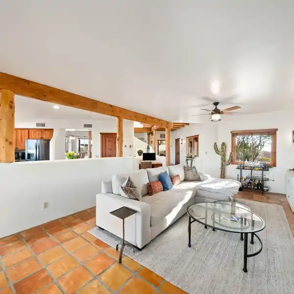 TIMELESS SOUTHWEST-STYLE PROPERTY IN LA CHOLLA AIRPARK