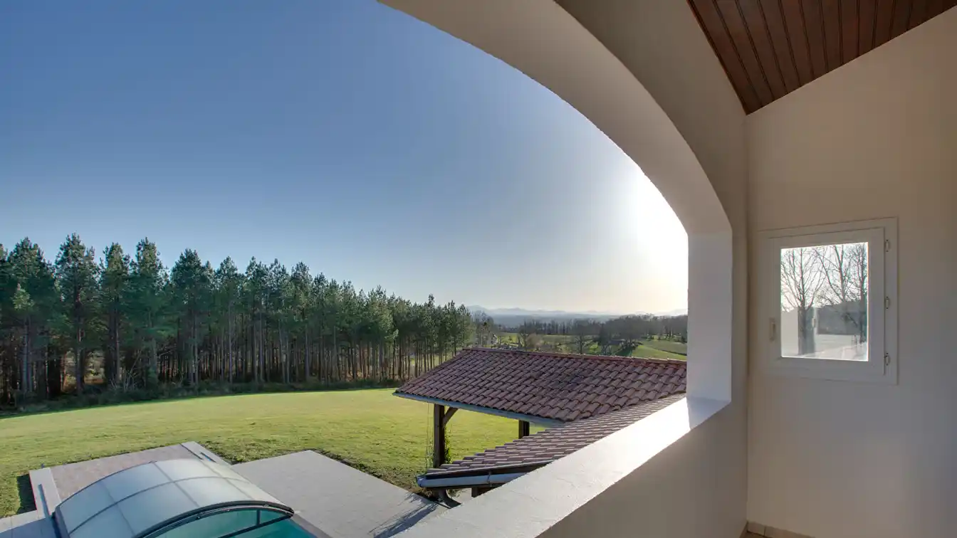 Privileged Living Facing the Pyrenees