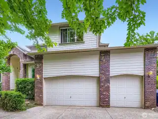 Unique Home on a Prime Cul-De-Sac