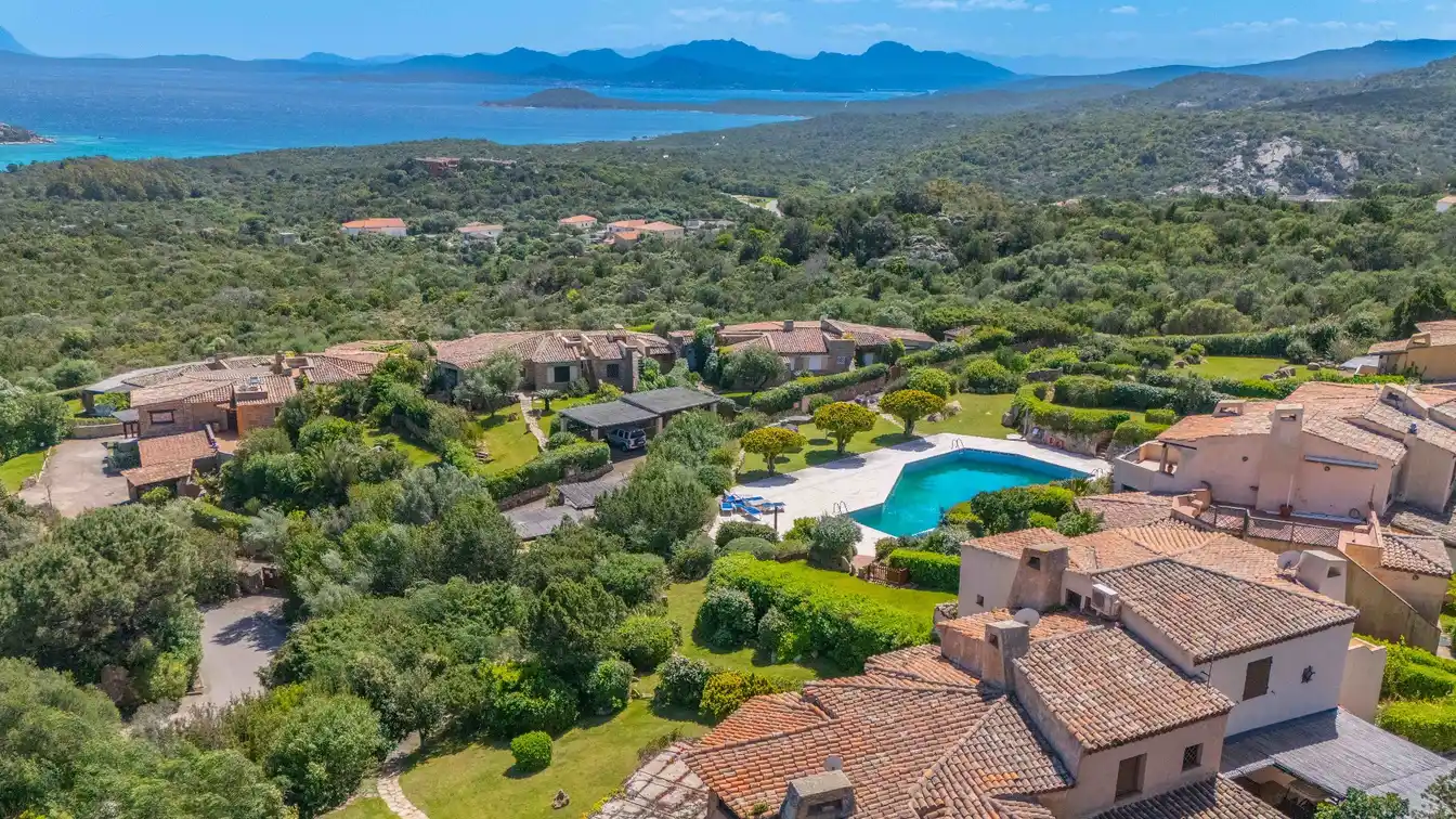 Gorgeous Villa with Forever Views