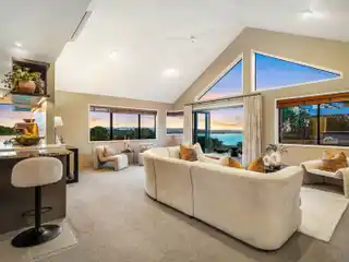Spacious Open-Plan Home with Stunning Water Views