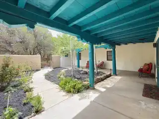Peaceful Property in Sought-After Sol Y Lomas