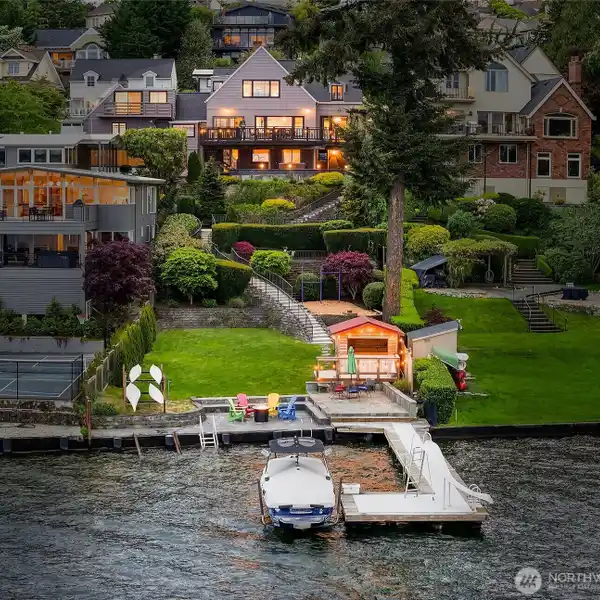 LAURELHURST LEGACY WATERFRONT HOME