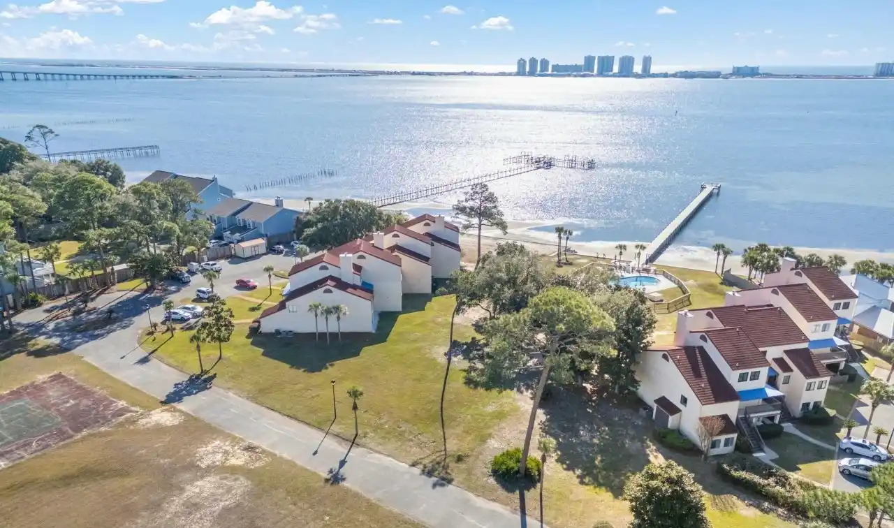 Prime Waterfront Opportunity
