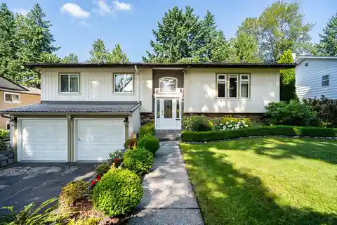 Lovely Home in Move-in Condition