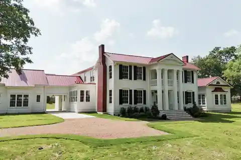 Exquisite Home Blending History and Modern Luxury
