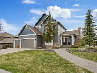 Corner Property in Desirable Trickle Creek