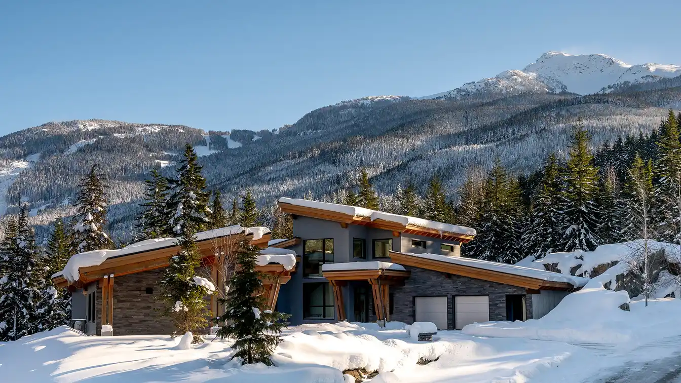 Exclusive Modern Mountain Residence