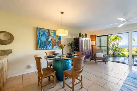 Beautifully Updated Condo in Maui Kamaole