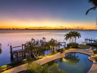 Epitome of Luxury Living on the Sarasota Bay