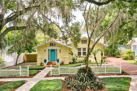 Charming 1925 Craftsman with Guest Apartment