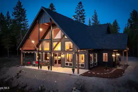 Custom Modern Home on Nearly Ten Acres