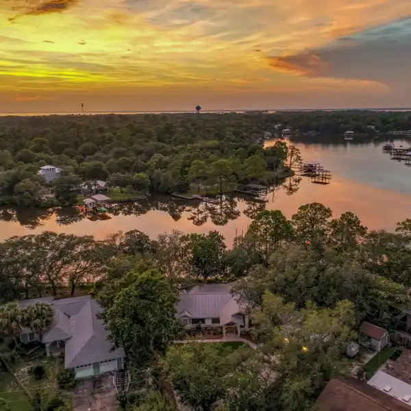 BEAUTIFULLY REMODELED WATERFRONT GEM