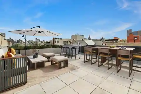 Penthouse with Private Rooftop at the Dovecote