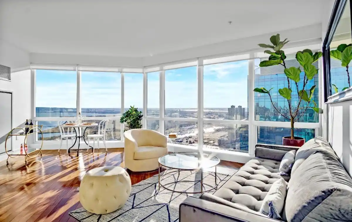 High-floor Corner Home in a Premier Building