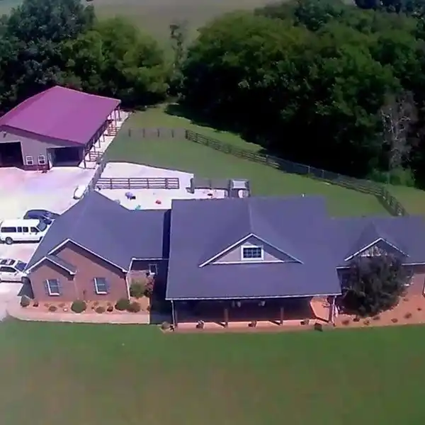 BEAUTIFUL COUNTRY HOME