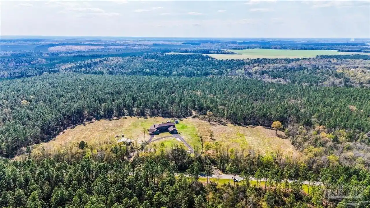 High-end Home on 61.5 Acres