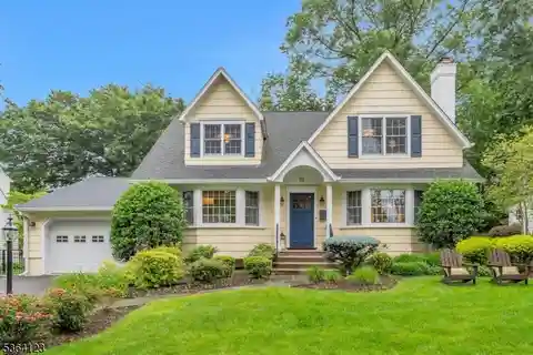 Impeccably Maintained Home in a Desirable Neighborhood