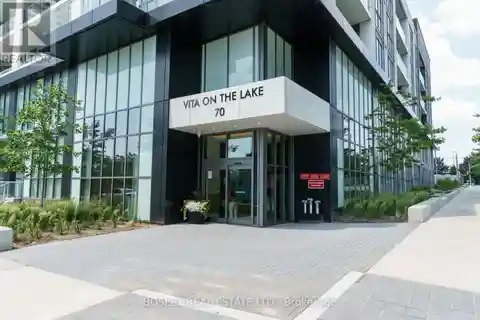 Luxe Lakefront Living with Iconic City Views