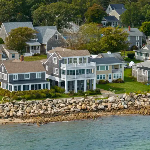 ELEGANT COASTAL LIVING AT ITS FINEST