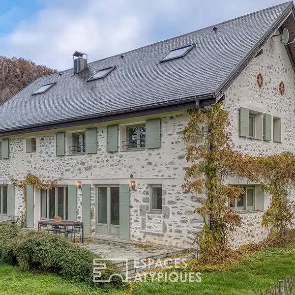 RENOVATED FARMHOUSE IN A PEACEFUL SETTING