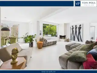 Upscale Blend of Privacy and Comfort