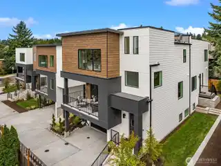 Brand New Modern Beauty