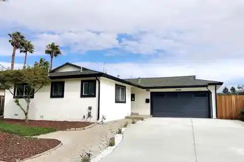 Modern Turn-Key Home Near Tech Giants