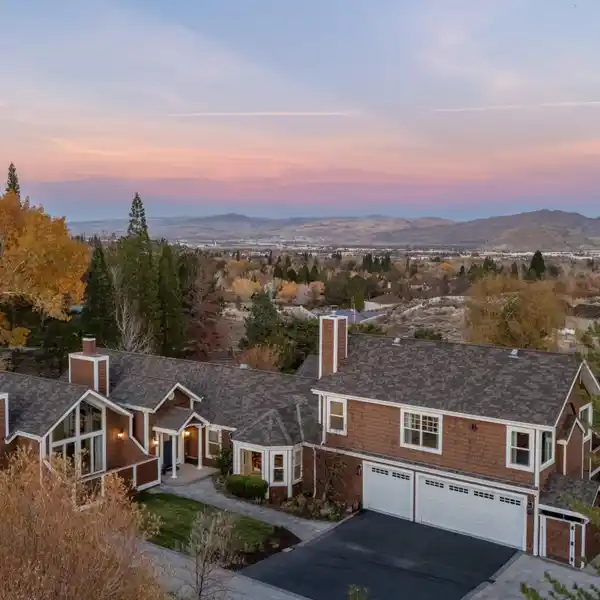 ASTONISHING PEACEFUL RETREAT