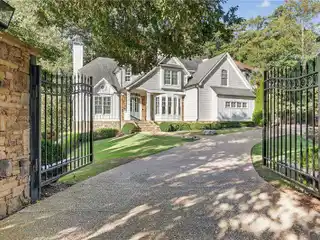 Beautiful Home in a Private Setting with Resort-Style Pool