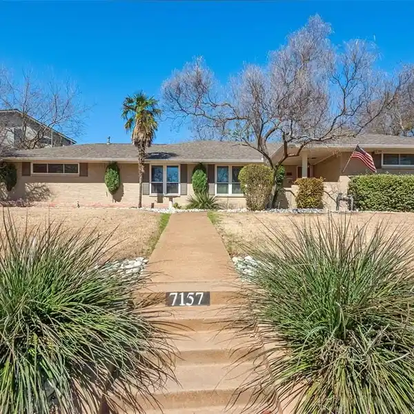 FABULOUS LOT IN DEEP LAKEWOOD
