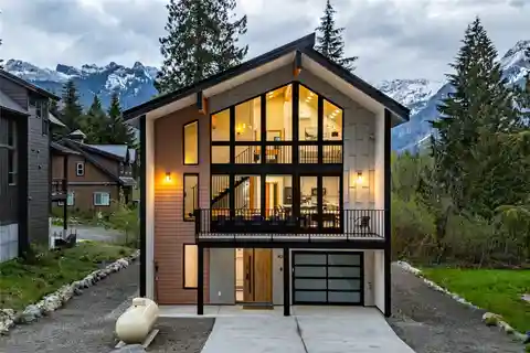 Luxury Mountain Retreat