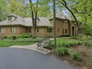 Expansive Modern Home with Gourmet Kitchen