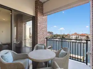 Luxury Marina-view Condo in the Heart of Downtown Pensacola